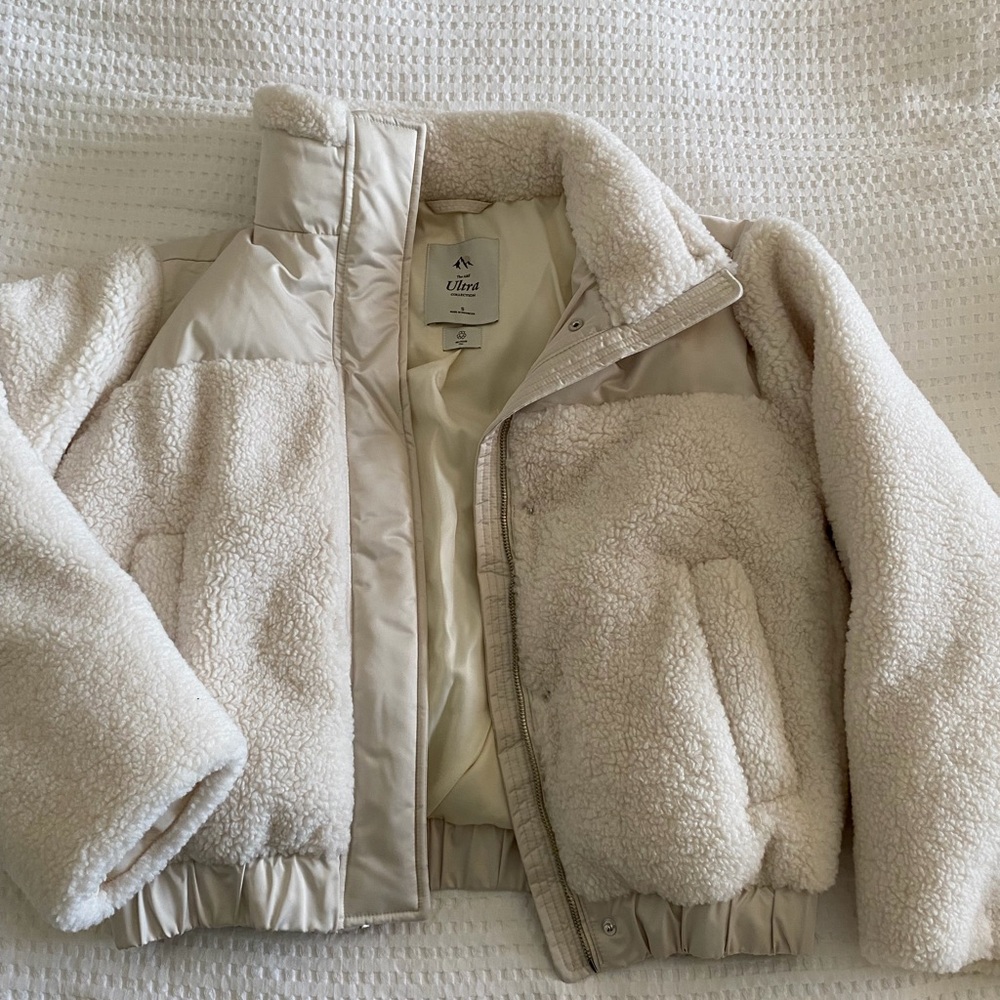Abercrombie & Fitch Cream Sherpa Jacket